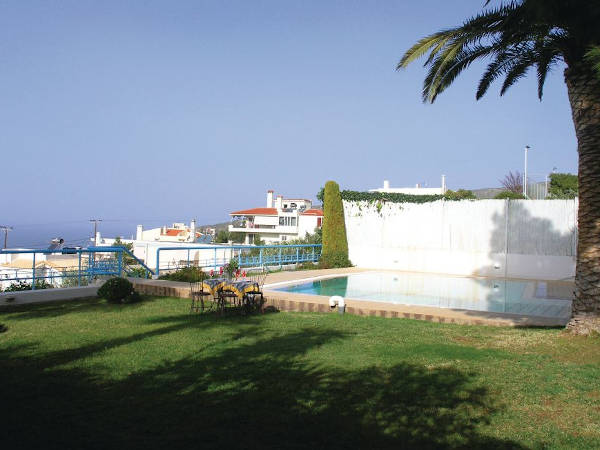 Villa in Saronida